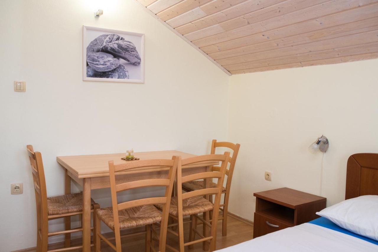 Apartment Dalmatien Raslina Extérieur photo